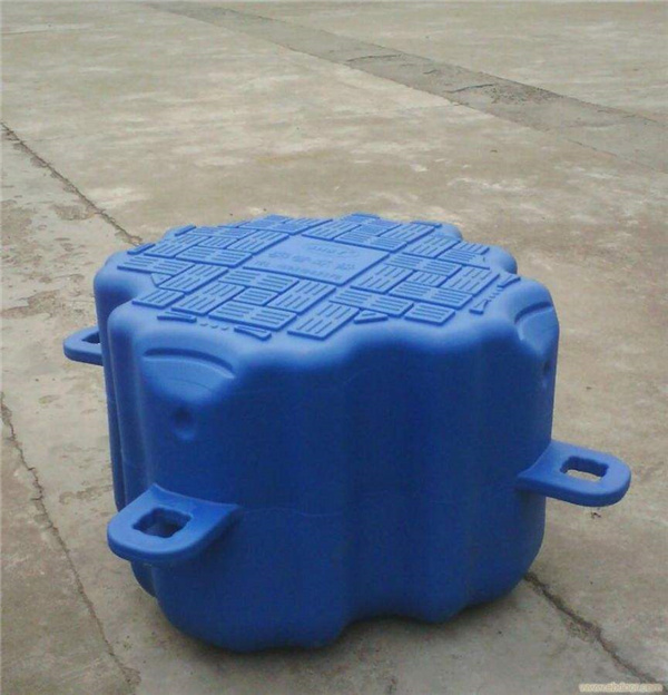 浮筒